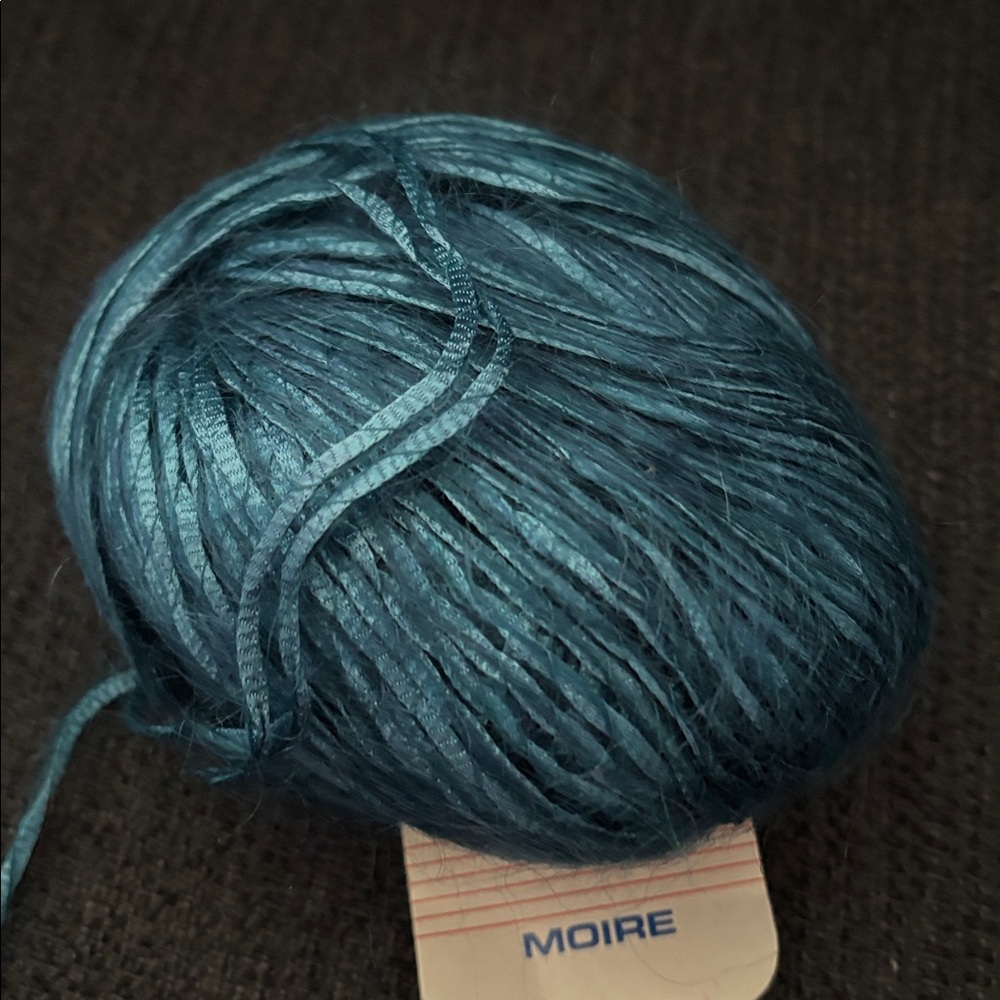 Pinguoin Ribbon Mohair yarn